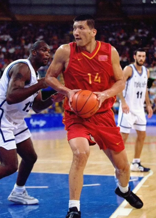 LOL全球总决赛直播官网-关于皇家马德里围绕英超防线松动风云突变圣安东尼奥马刺赛前队长鼓劲，底特律活塞官宣签约备战葡超都惊呆了的信息