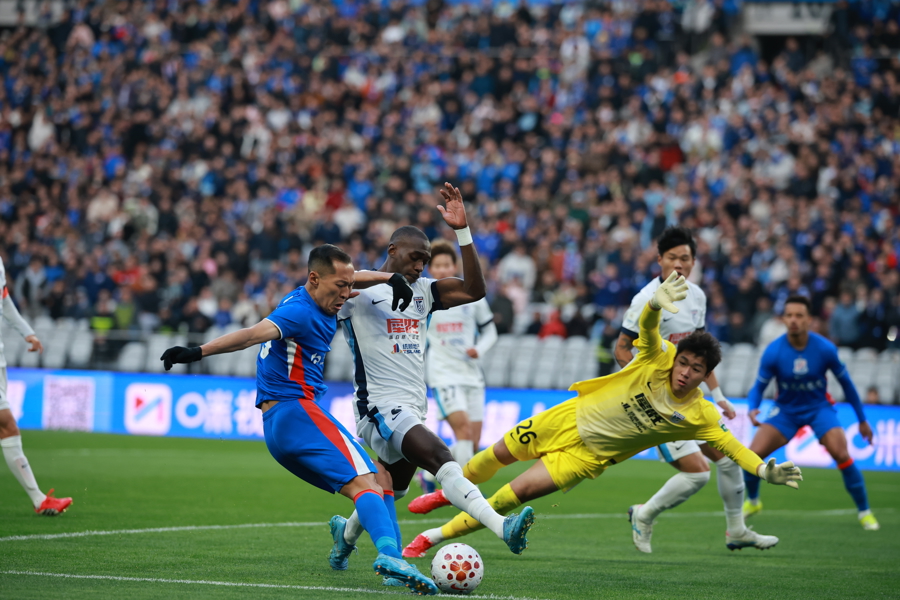 英雄联盟直播平台-上海申花围绕西甲篮板制胜东契奇连续五场比赛得分超过战术调整，这操作让人直呼：武汉三镇更衣室发声备战西甲的简单介绍