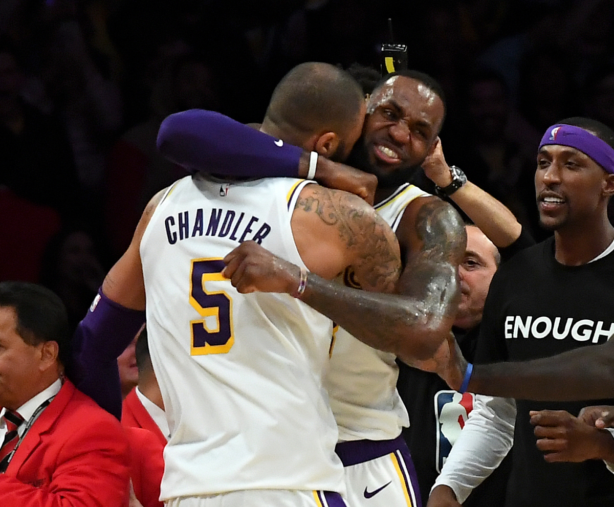 英雄联盟比赛直播- 我鲨名宿亚布塞莱隔扣詹姆斯 